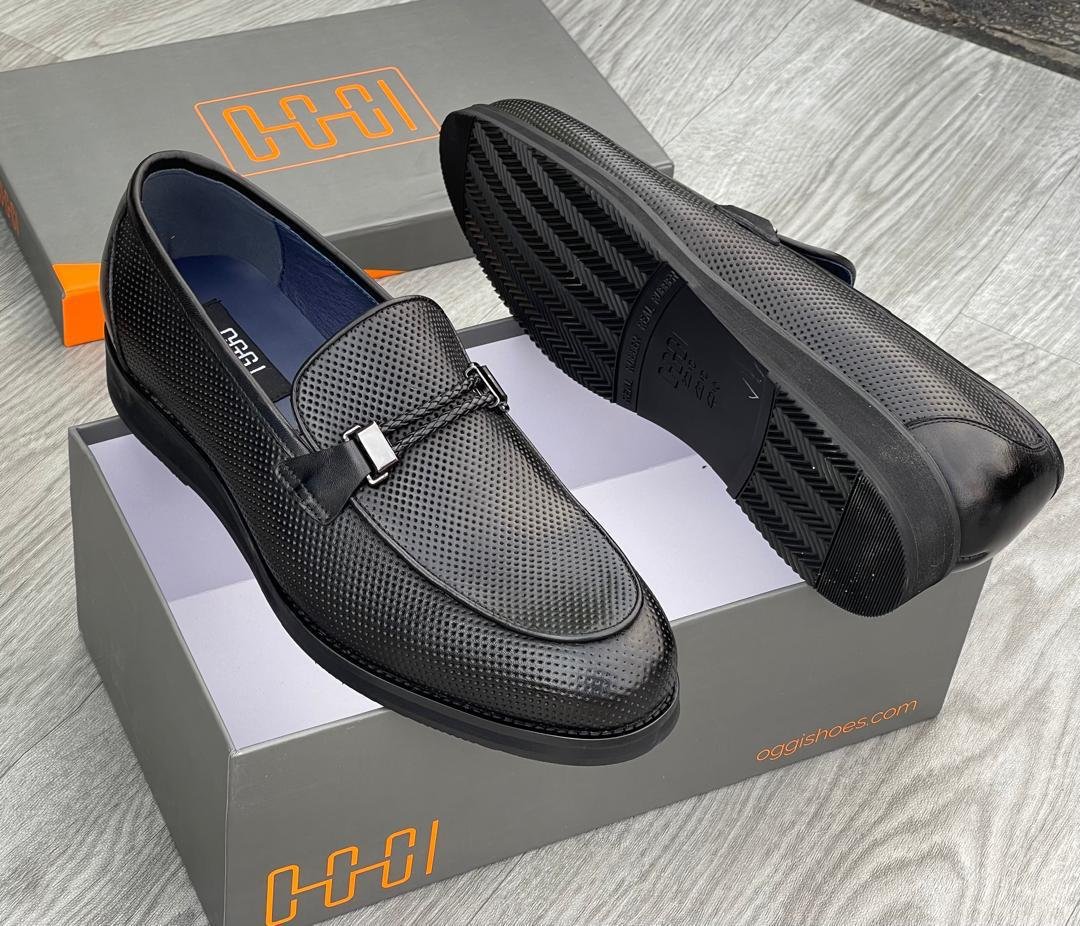 jukel shoes (60) Men's Black Textured Leather Loafers - Image 1